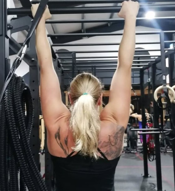 Keine Knieschmerzen mehr bei Sprüngen durch Personal Trainer in Memmingen